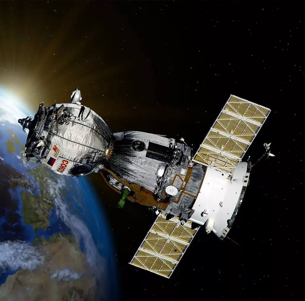 versys satellite zoom